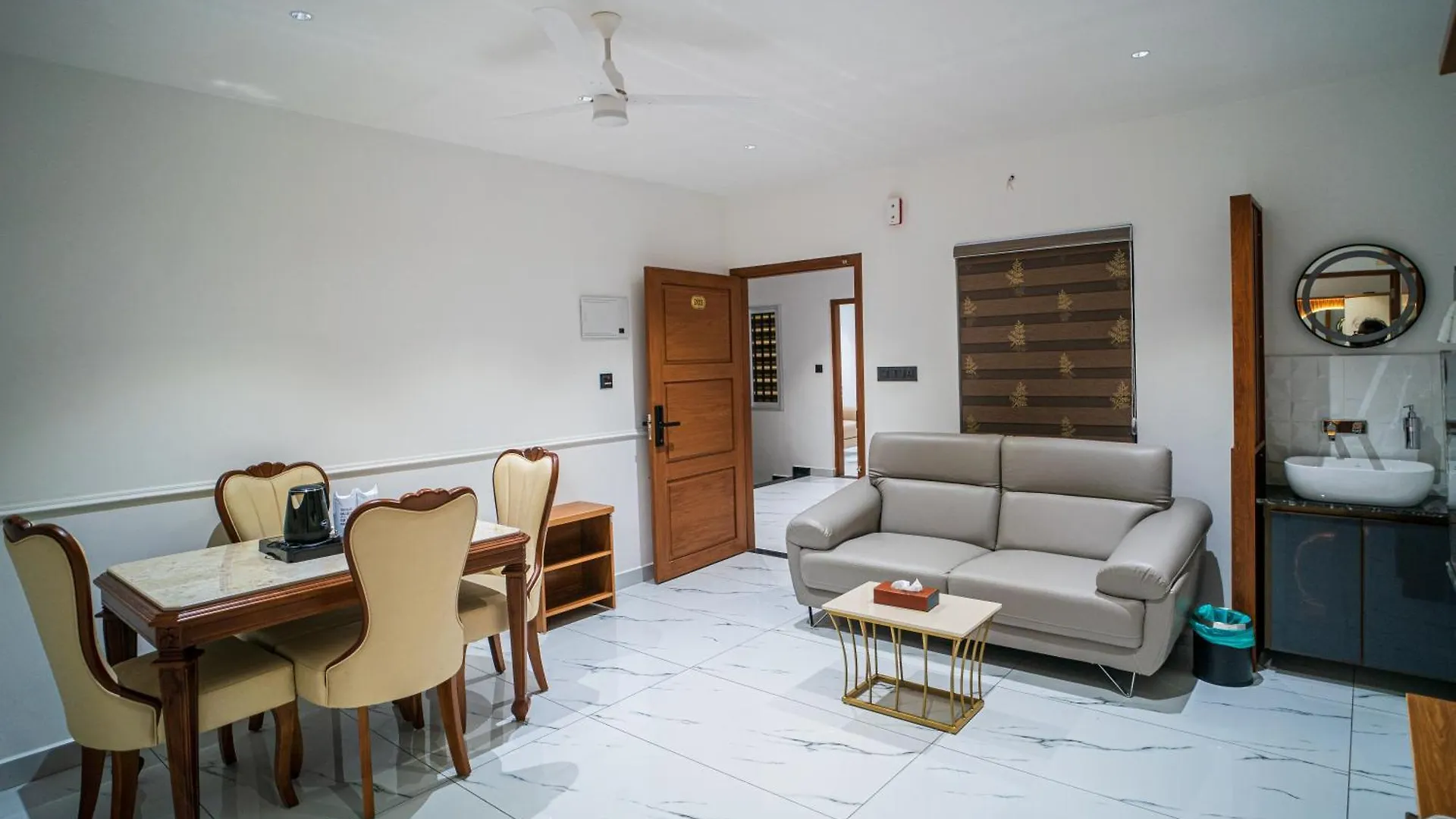 Dq Premium Apartments Kochi