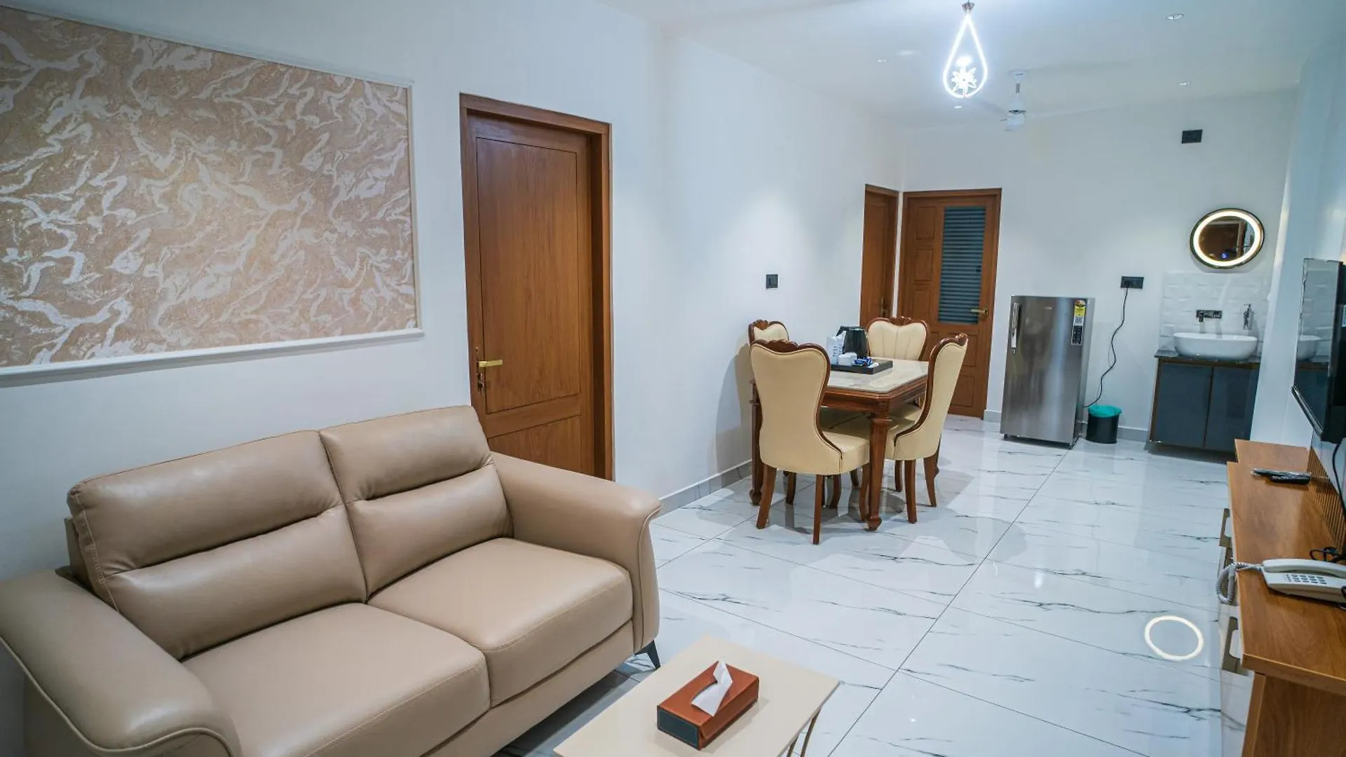 Dq Premium Apartments Kochi 0*,  Ινδία